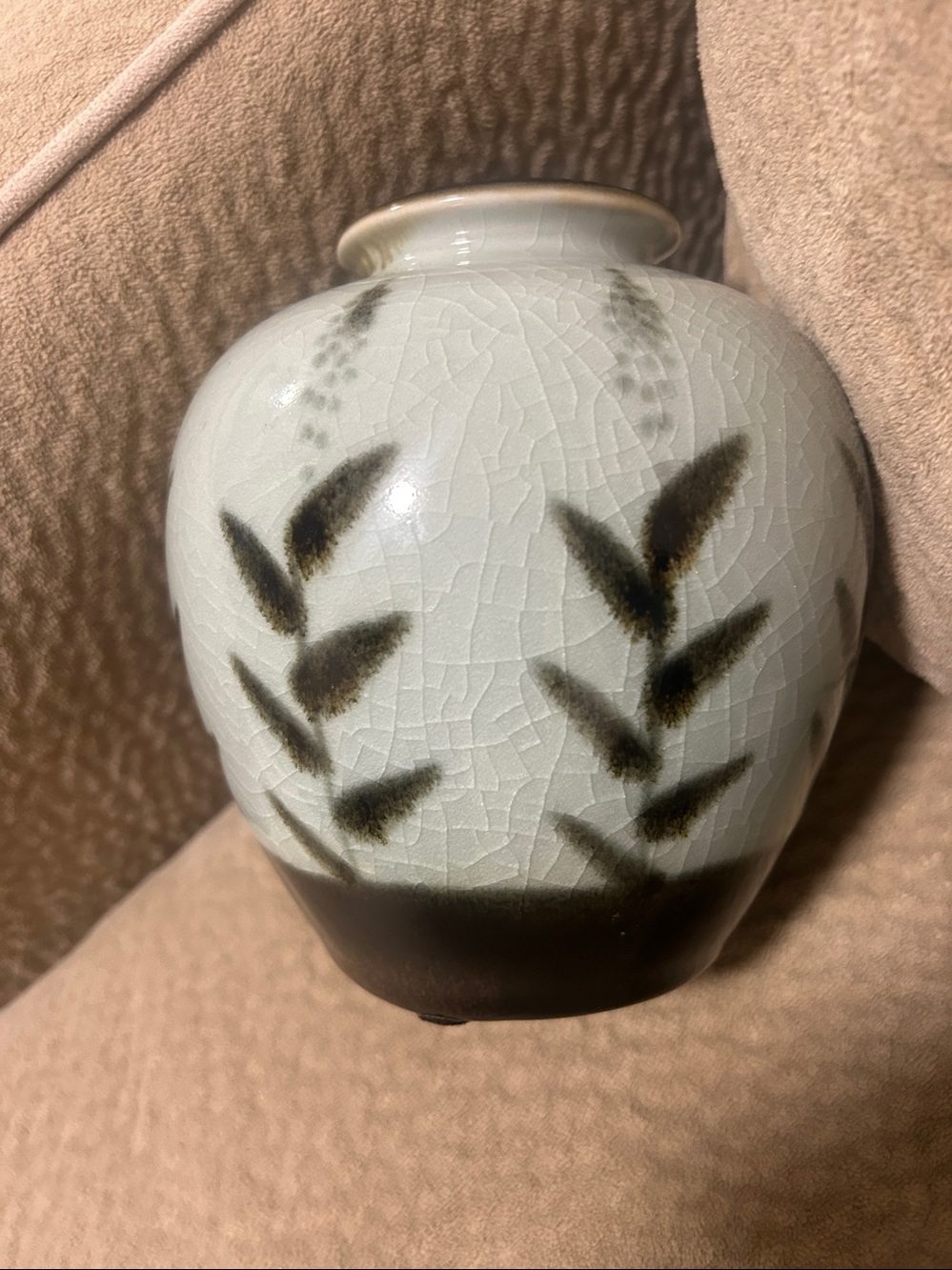 Ceramic Bud Vase with Olive Leaf Motif - White and Olive - Picture 3 of 6
